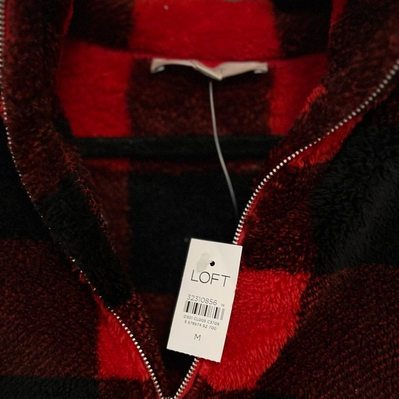 New! Loft Women’s Sherpa Quarter Zip Red and Black Buffalo Plaid Sweatshirt - Picture 5 of 15